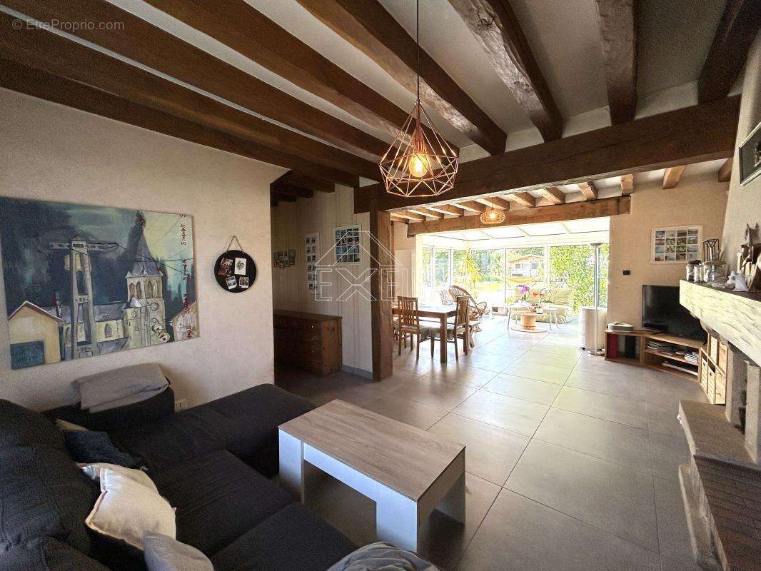 Maison à ROSNY-SUR-SEINE