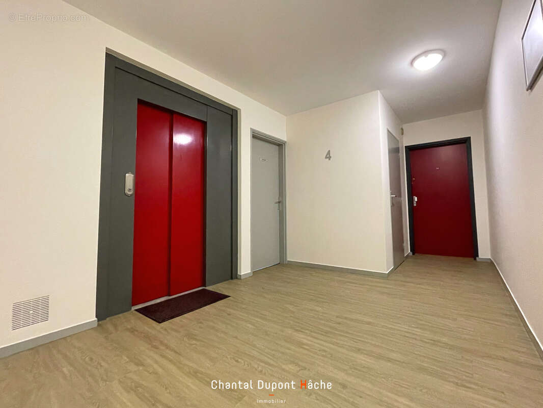 Appartement à MAINVILLIERS