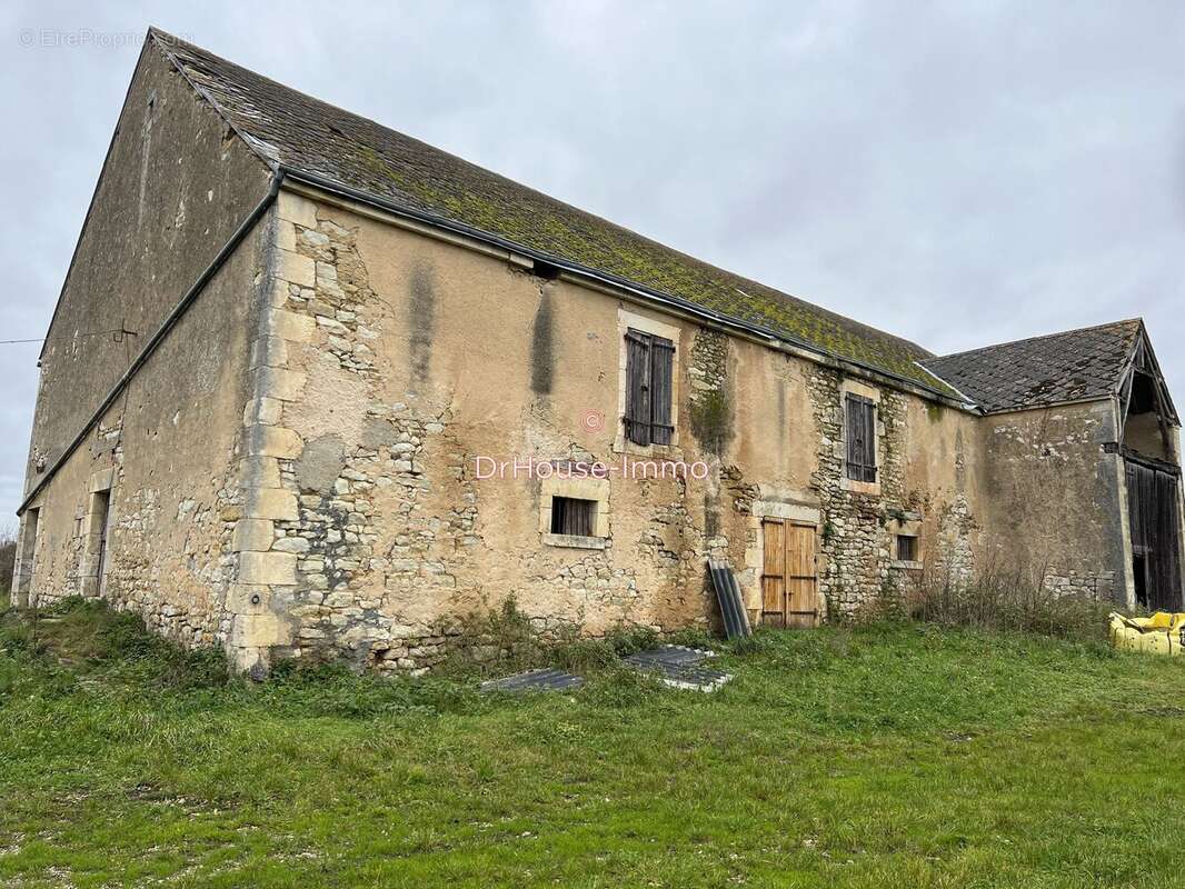Maison à THEVET-SAINT-JULIEN