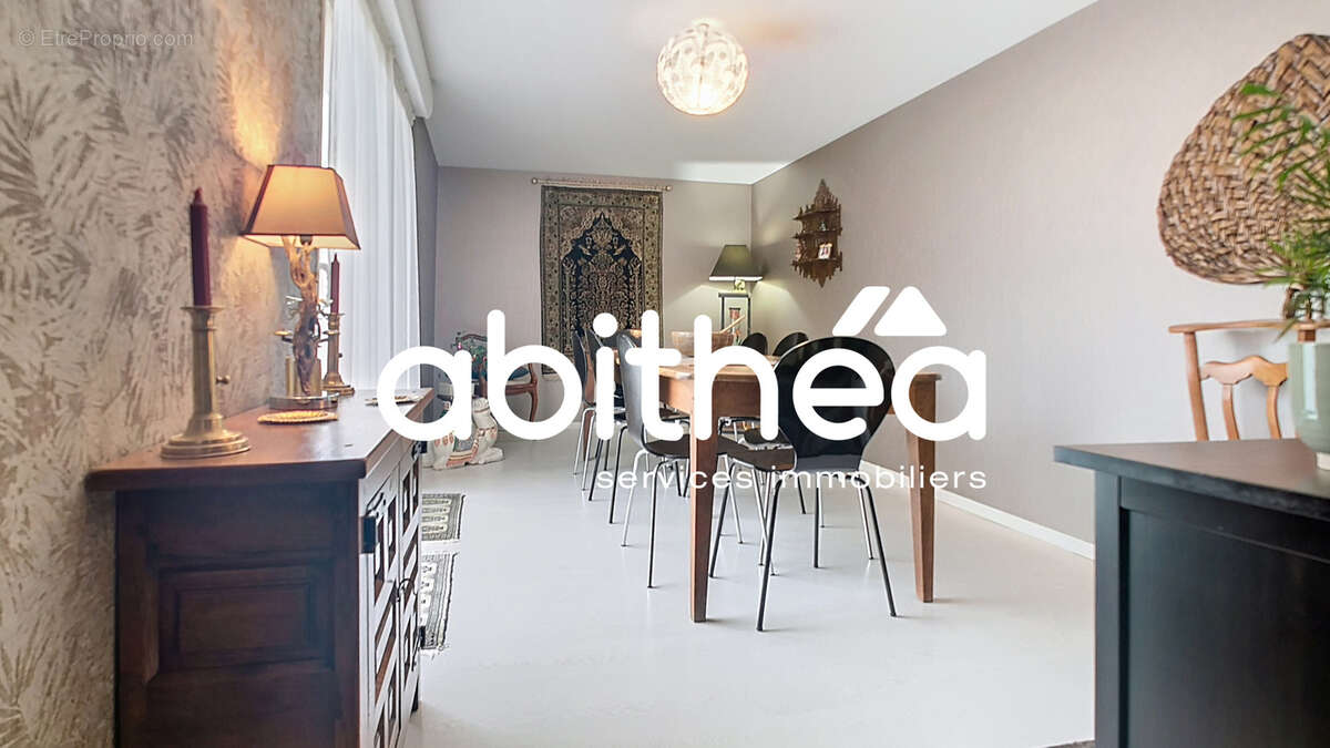 Maison à SAINTE-SAVINE