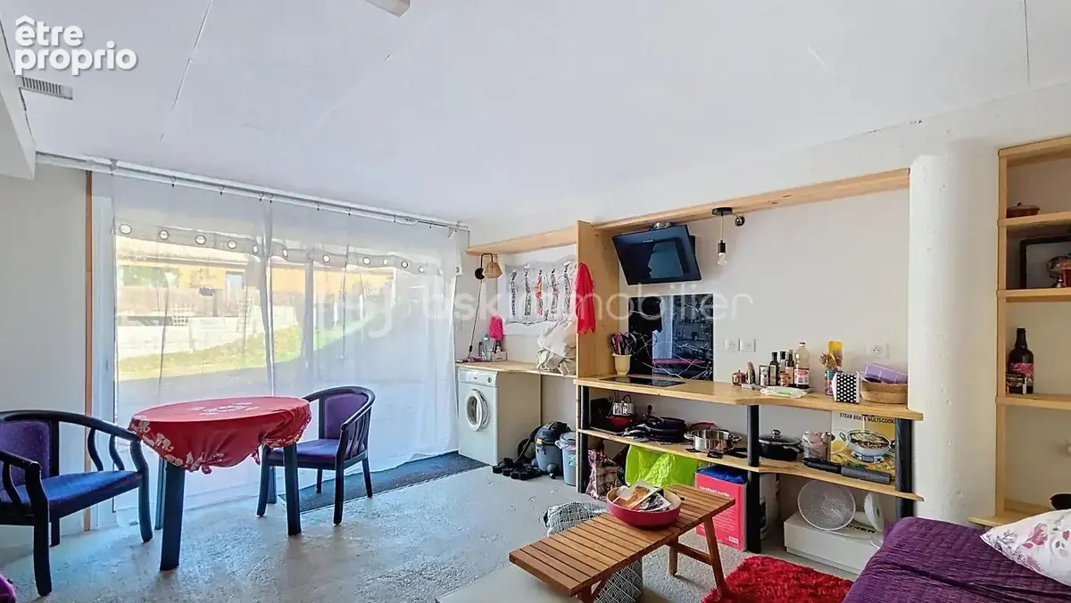 Maison avec appartement indépendant, piscine et garage - photo 10