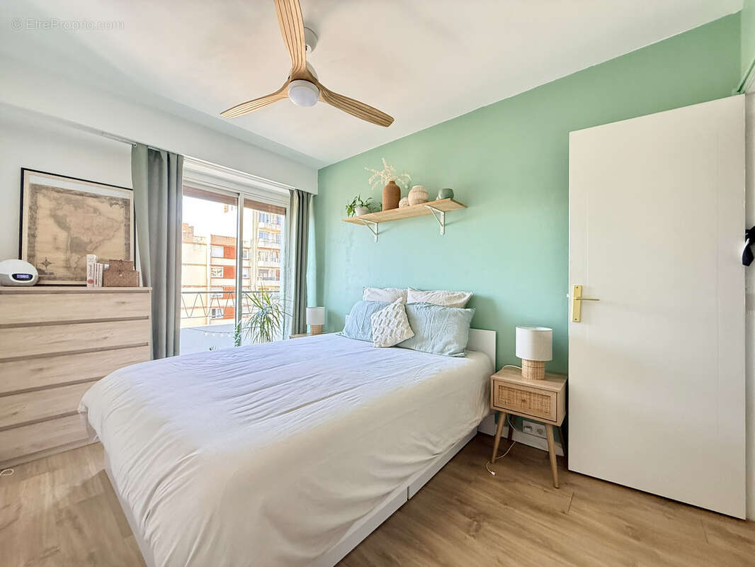 Appartement à MARSEILLE-4E