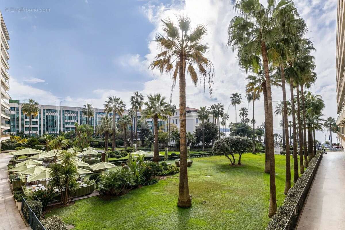 Appartement à CANNES