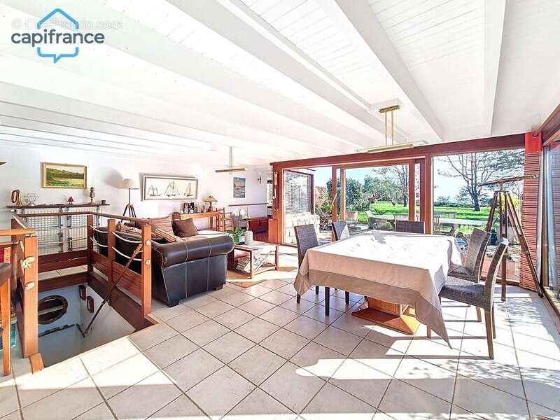 Maison à PLOUGONVELIN