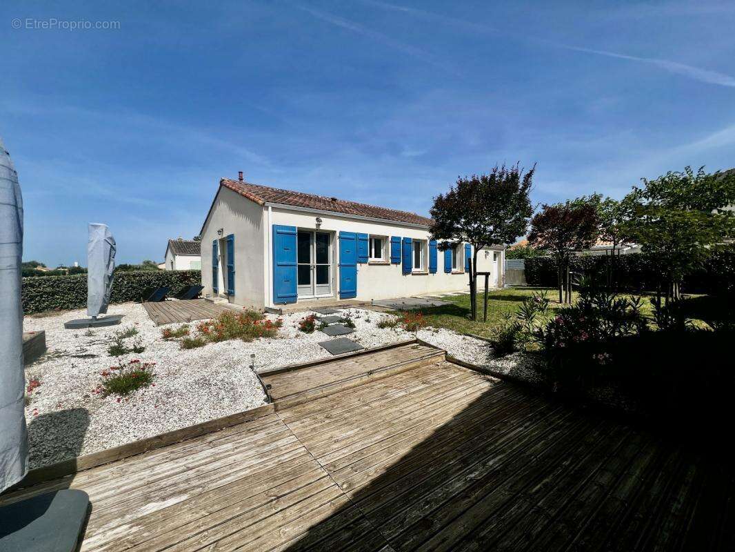 Maison à LONGEVILLE-SUR-MER