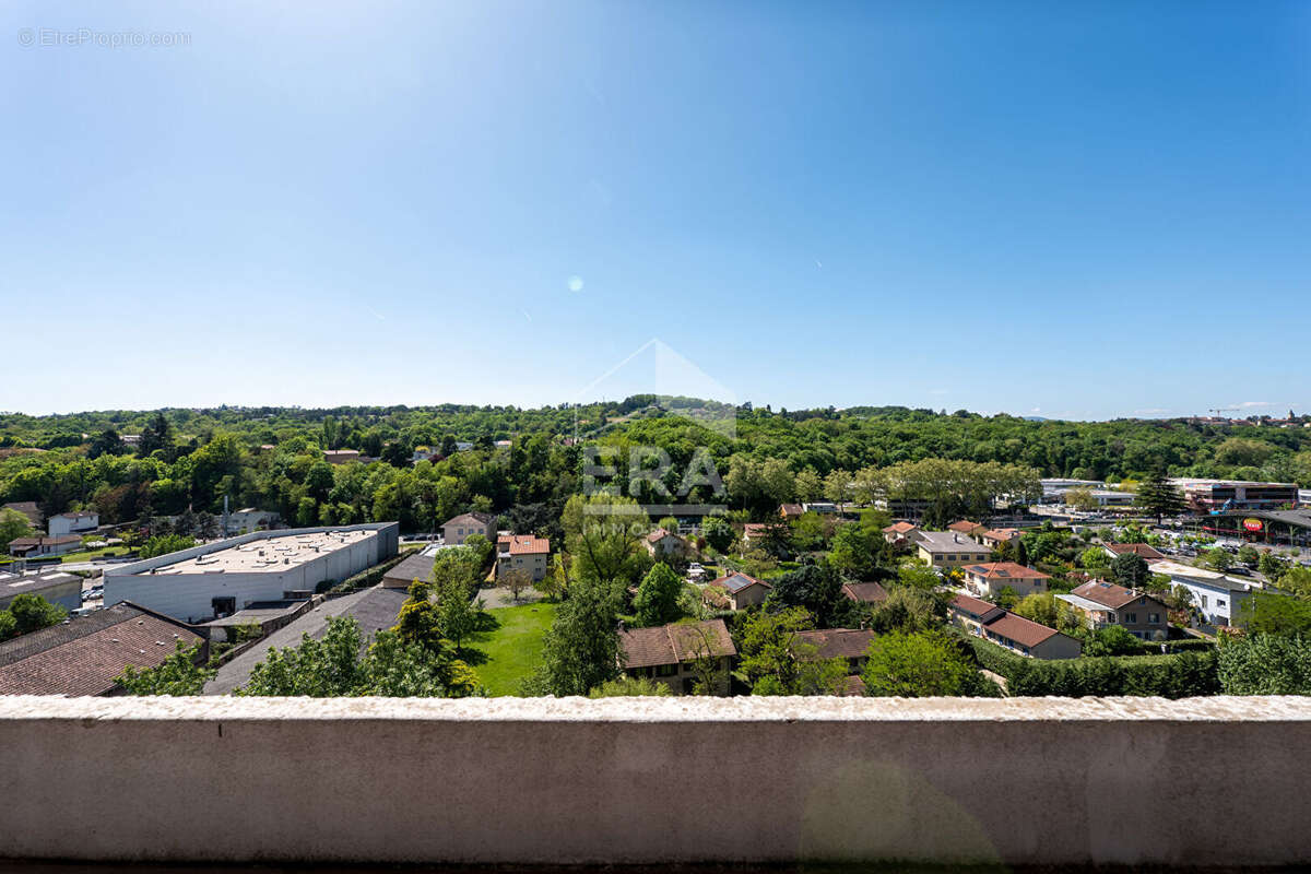 Appartement à SAINTE-FOY-LES-LYON