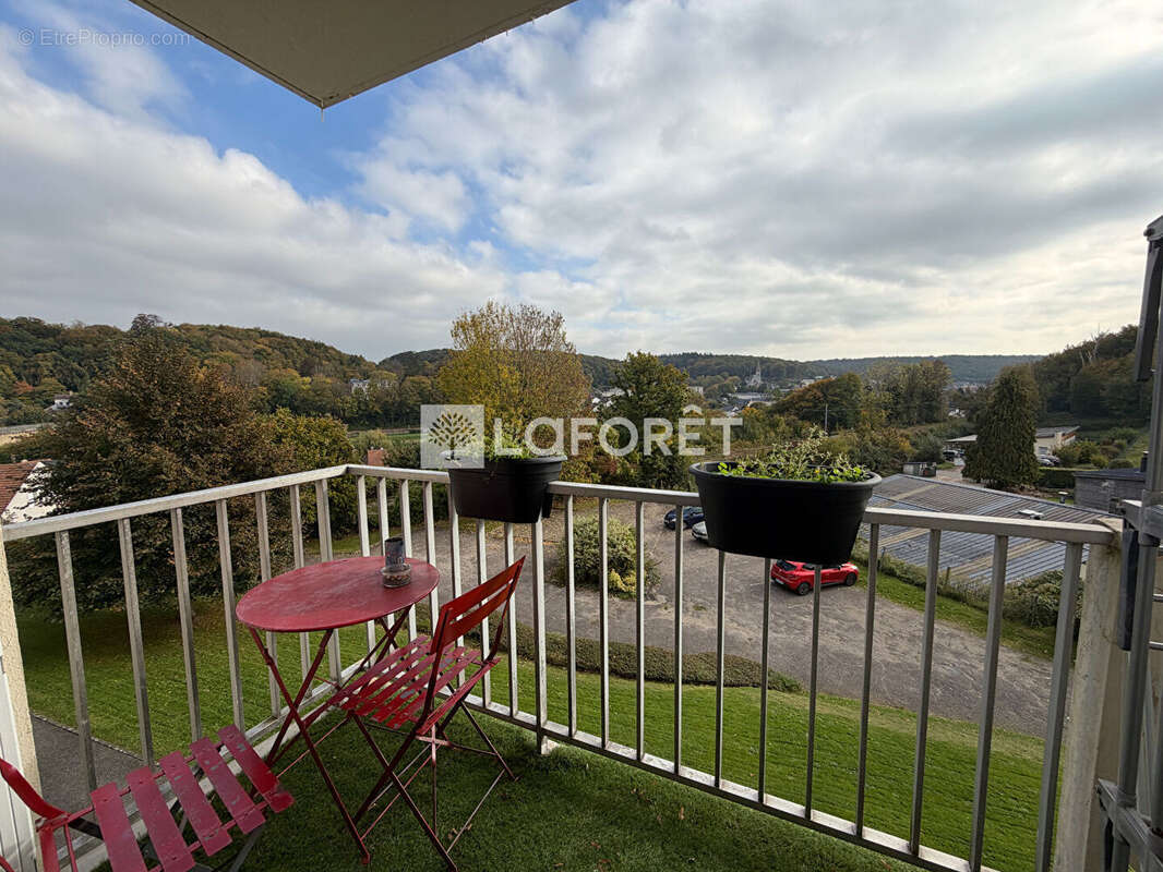 Appartement à GRUCHET-LE-VALASSE