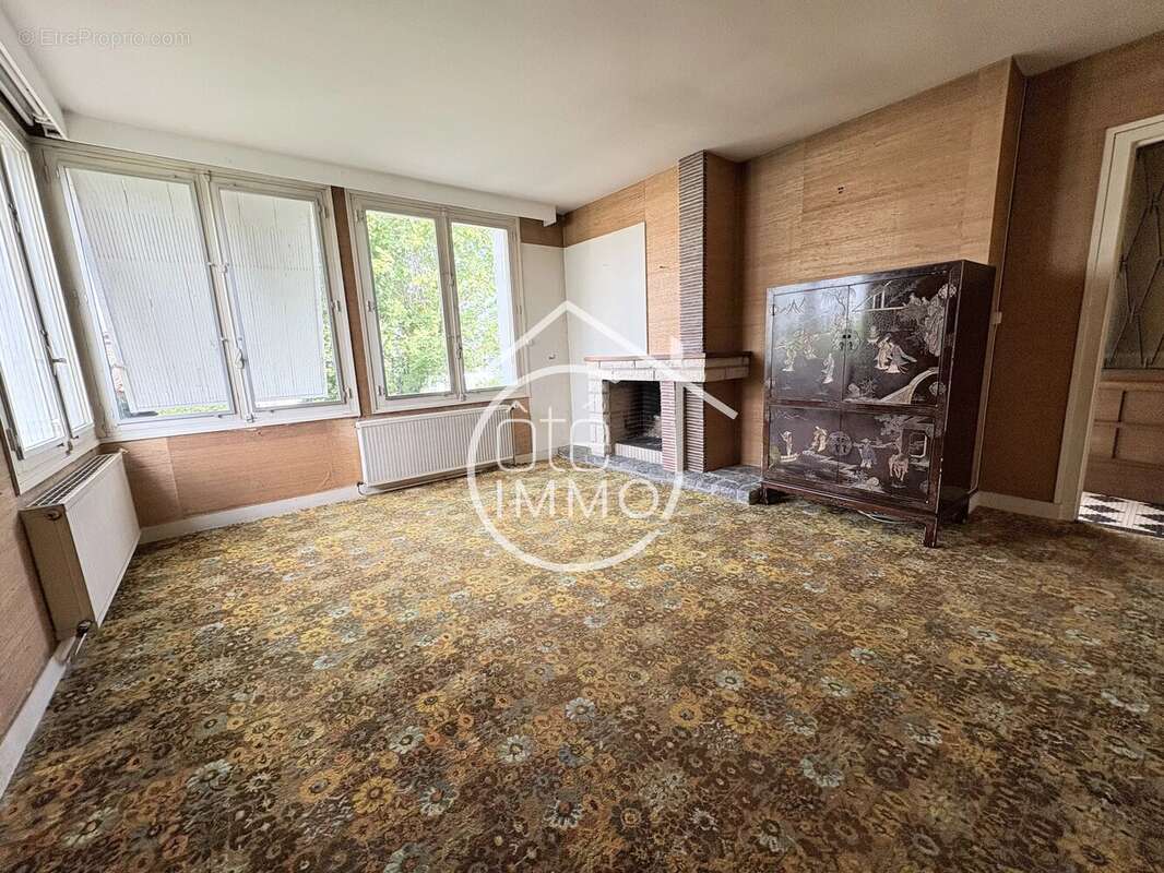 BERGERAC : Maison sur sous-sol 4 pièces de 105m² avec jardin - photo 2
