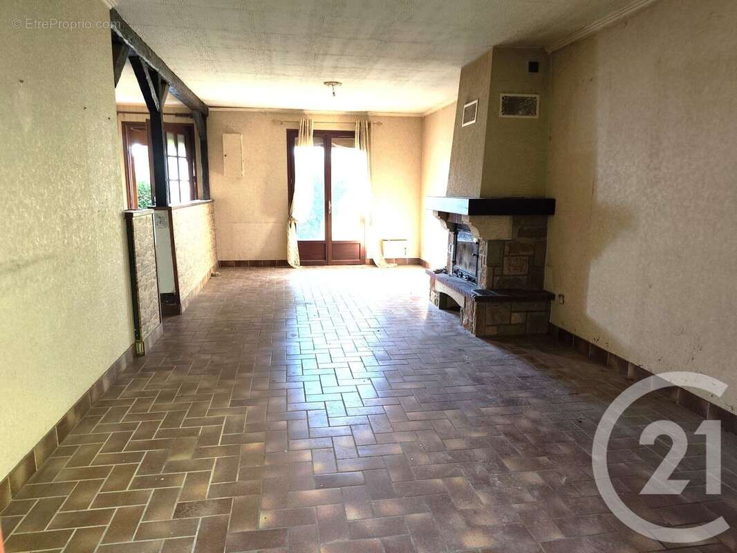 Maison à ARNIERES-SUR-ITON