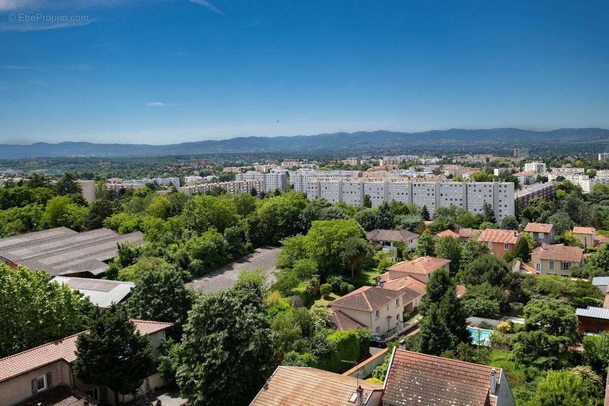 Appartement à LYON-5E
