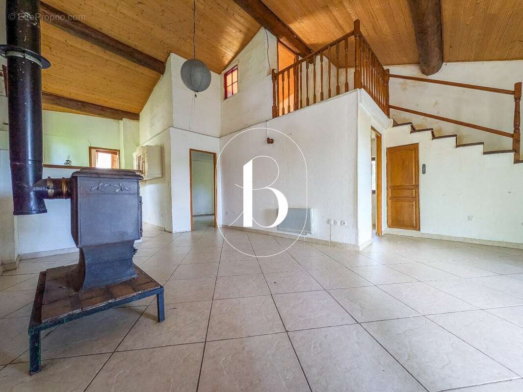 Maison 87 m² à Barjac  - photo 8