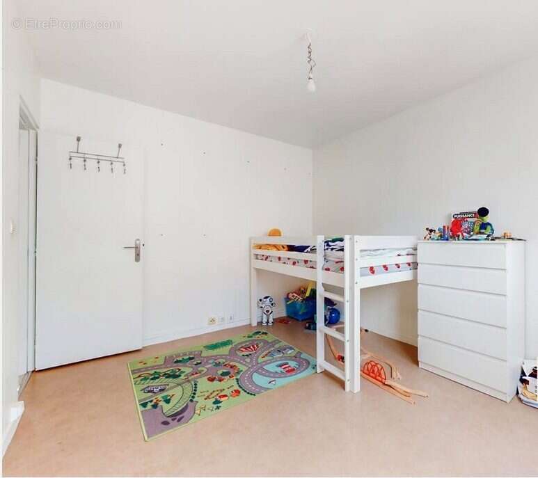 Appartement à RUEIL-MALMAISON