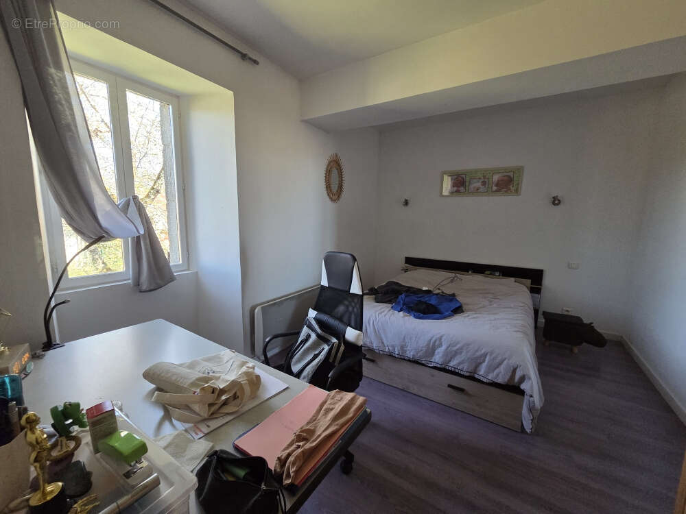 Maison à ORADOUR-SUR-GLANE