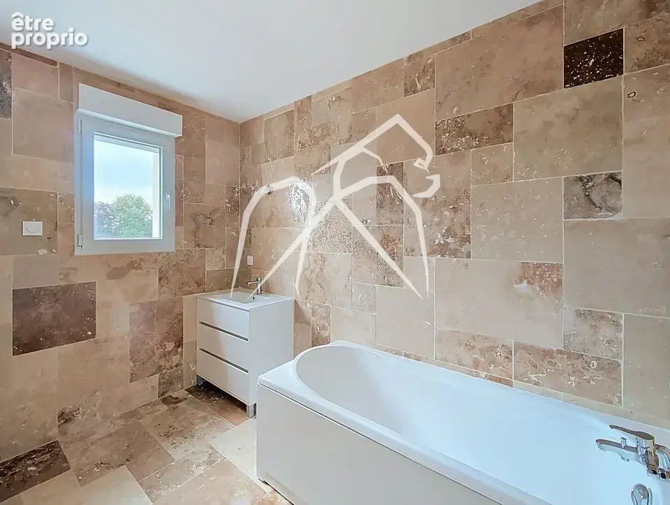 Maison vivable de plain-pied  3 chambres  137m²  AMFREVILLE-SOUS-LES-MONTS - photo 5