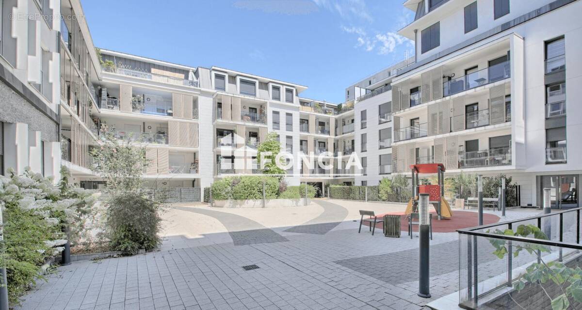 Appartement à MAISONS-ALFORT