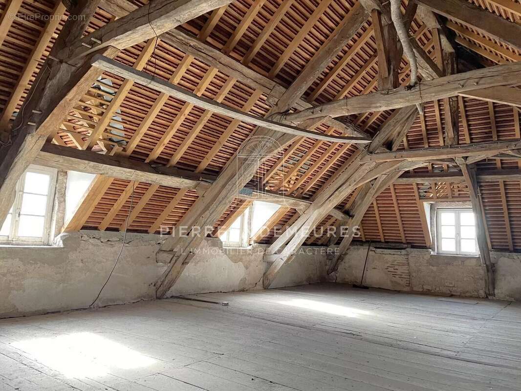 Maison à CHATEAUNEUF-SUR-CHER