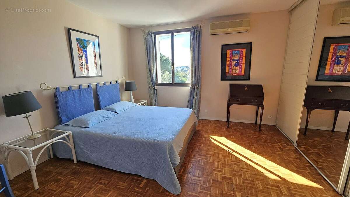 Maison à VILLENEUVE-LOUBET