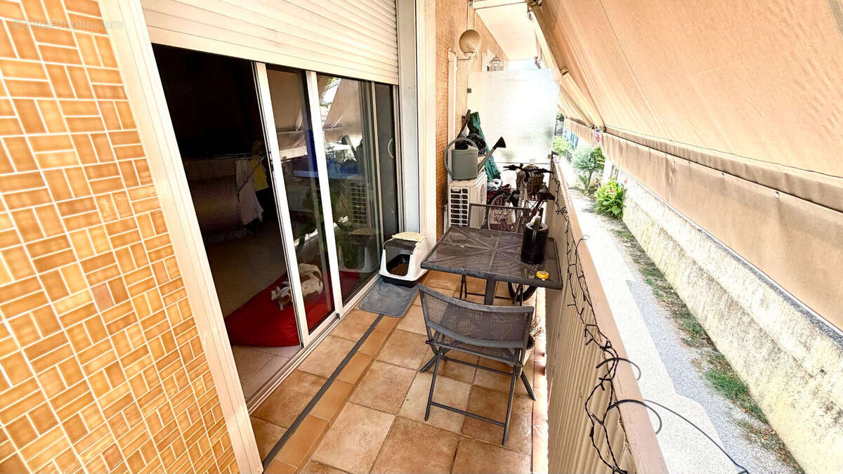 Appartement de type T 3 avec balcon et garage privatif, calme et résidentiel. - photo 5