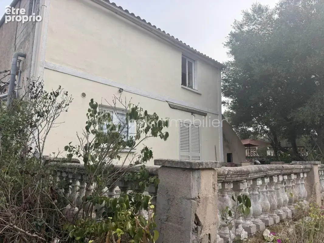 Ensemble immobilier de 4 logements sur 4 200 m² de terrain – investisseur - photo 3