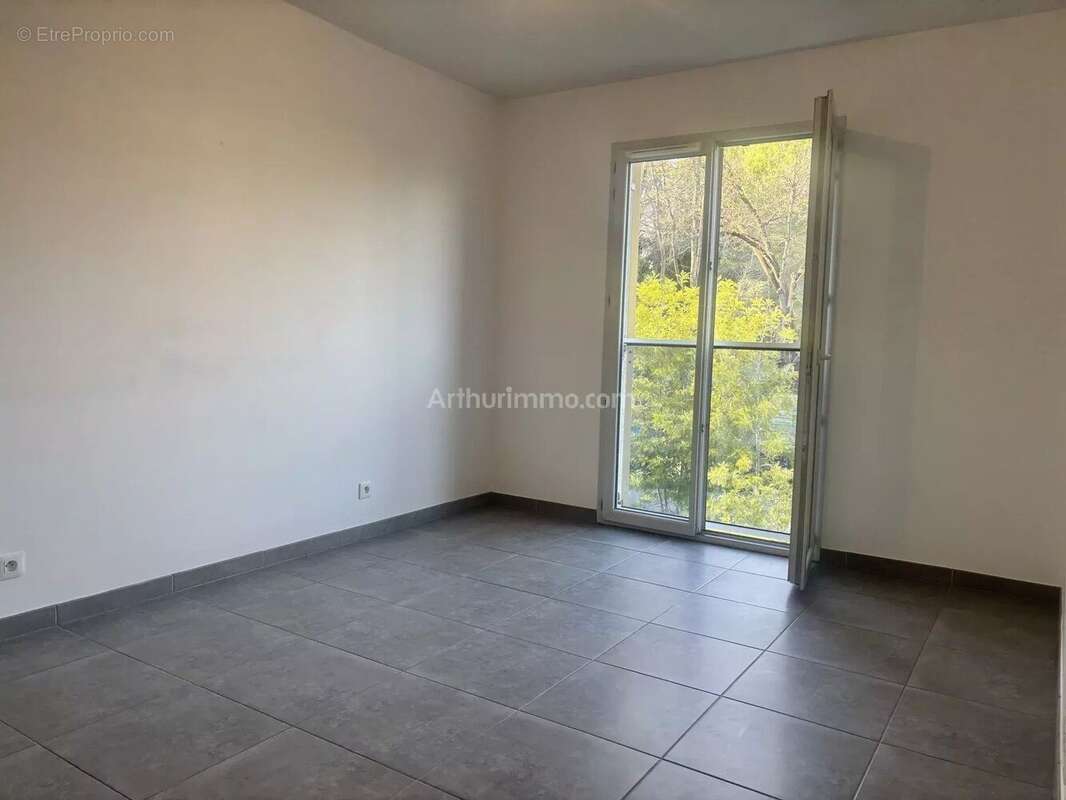 Appartement à VILLENEUVE-LOUBET