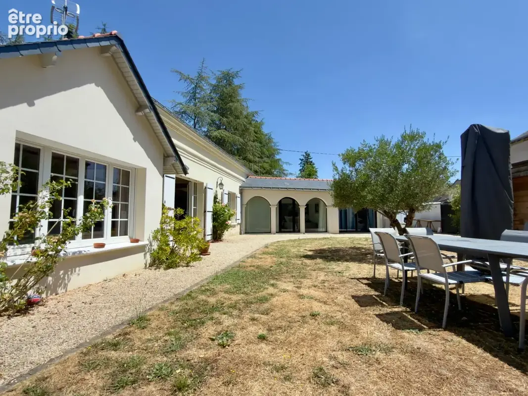 VARENNES SUR LOIRE, Longère rénovée de 134m² habitables / 151m² utiles avec garage et jardin - photo 21