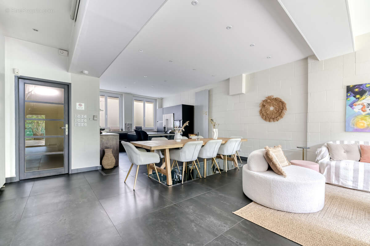 Maison à VILLEURBANNE