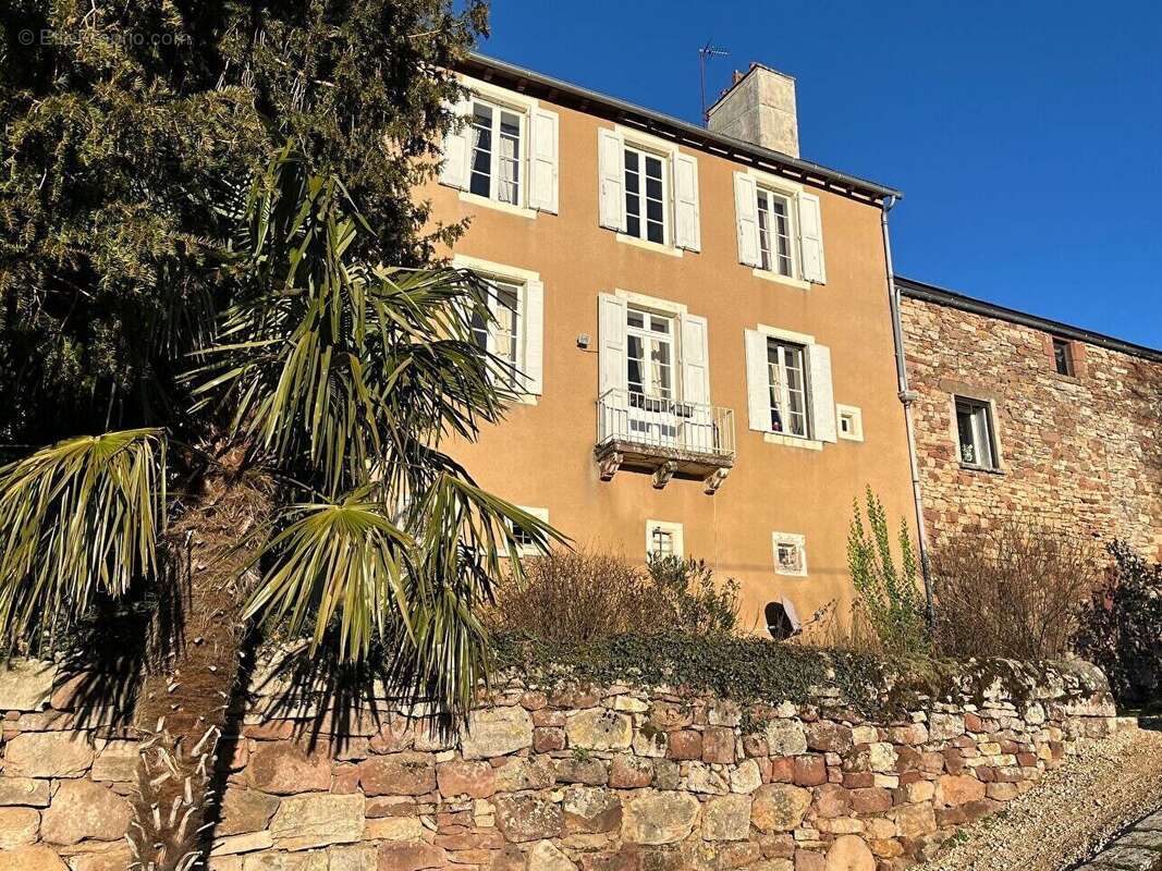 Maison à LA LOUBIERE