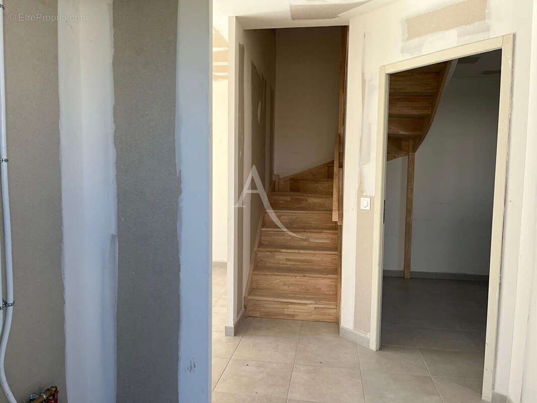 Maison à SAINT-BARTHELEMY-D&#039;ANJOU