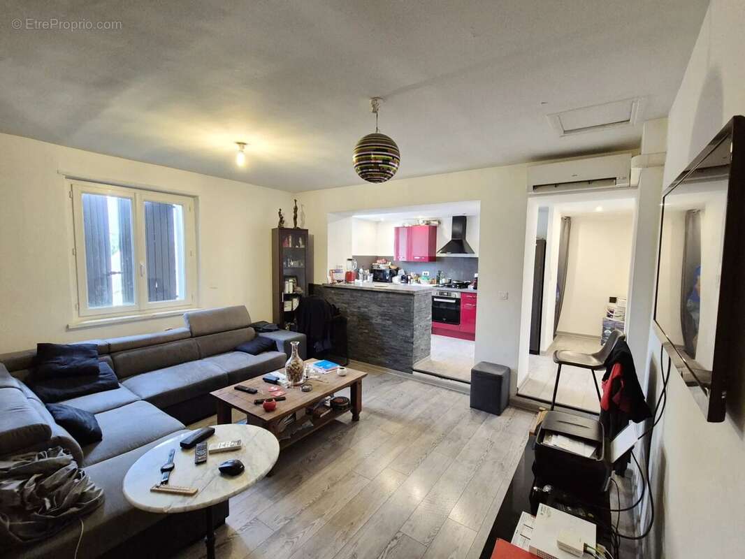 Appartement à RIBAUTE-LES-TAVERNES