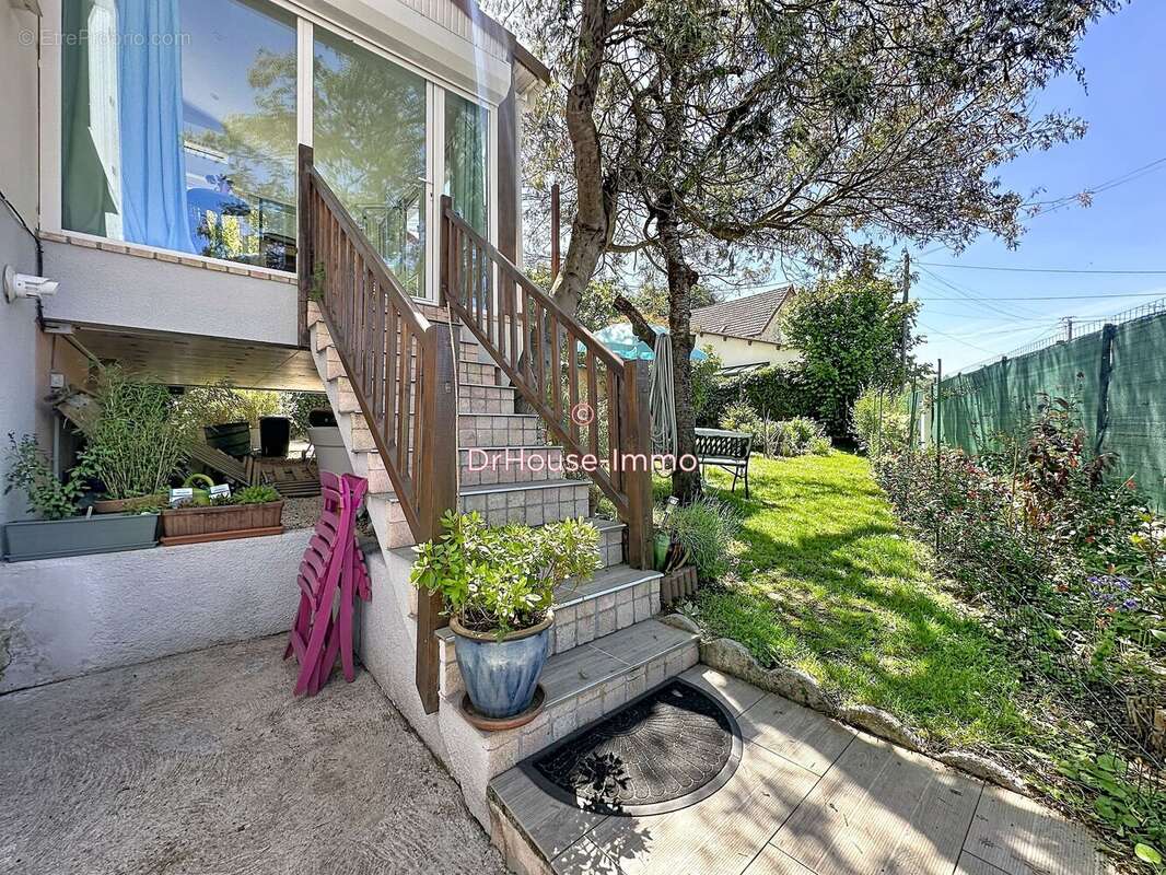 Maison à COULOUNIEIX-CHAMIERS