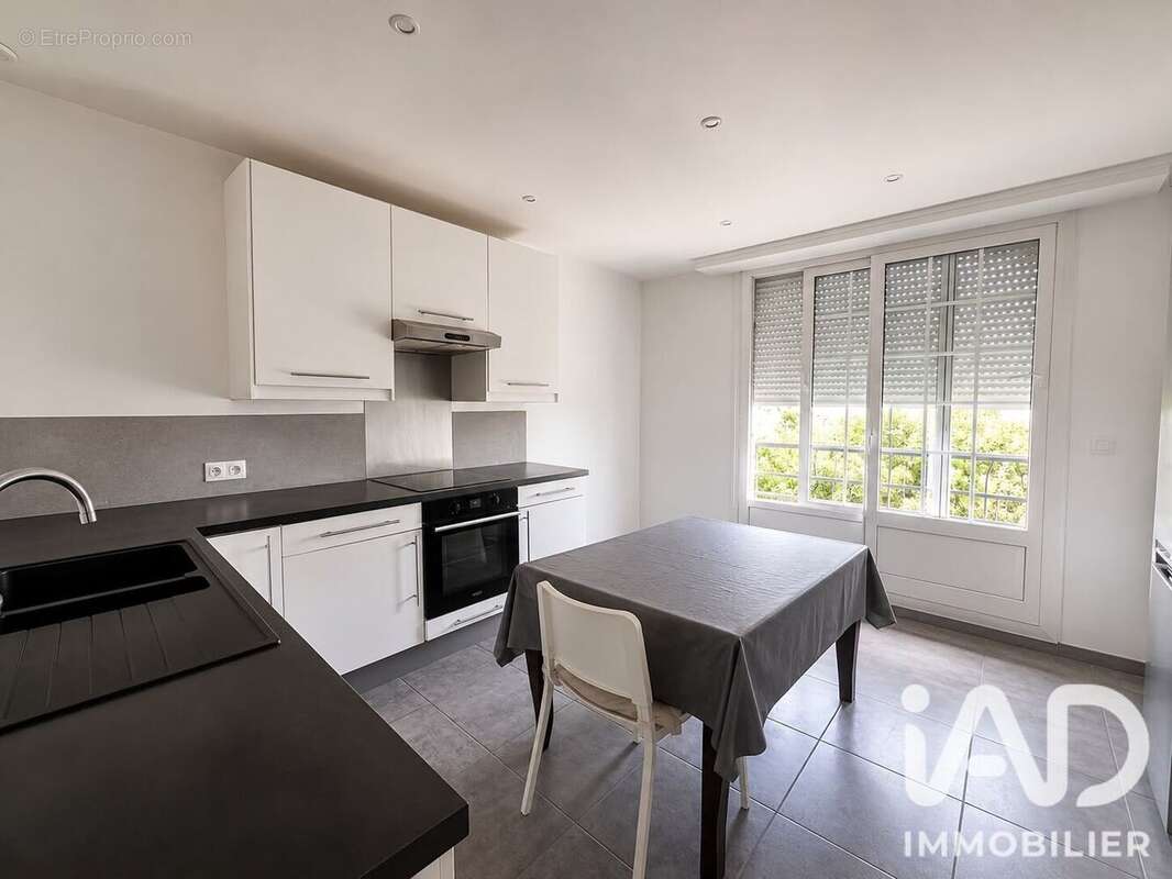Appartement 188 m² à Corbeil-Essonnes  - photo 9