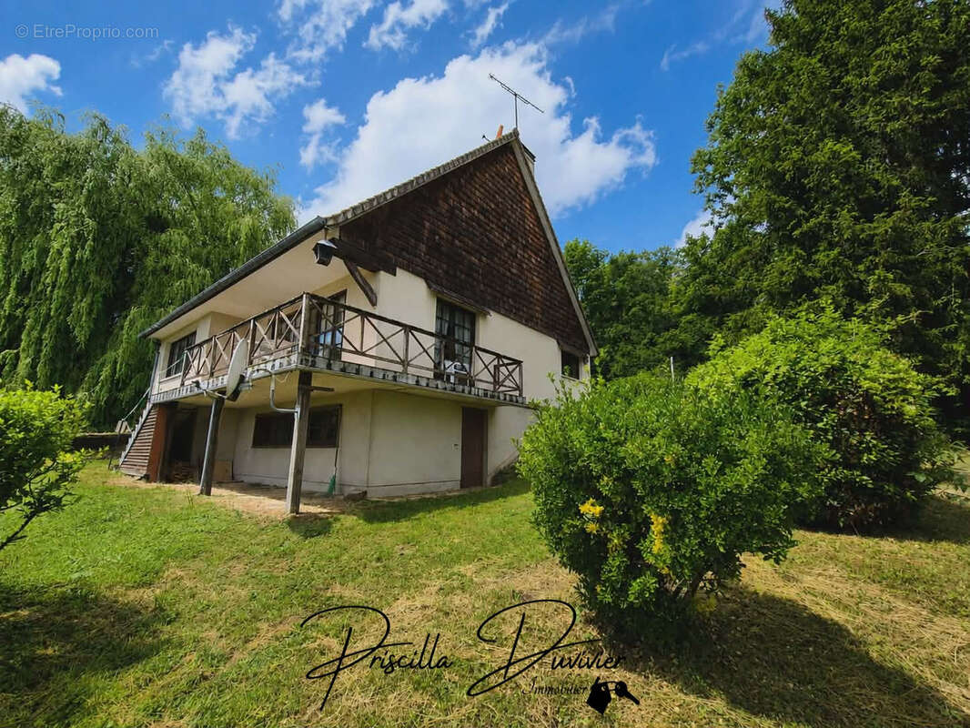 Maison à CIRES-LES-MELLO