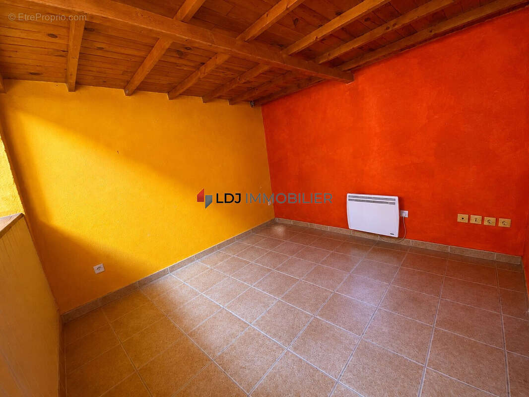 Appartement 90 m² à Thuir  - photo 7