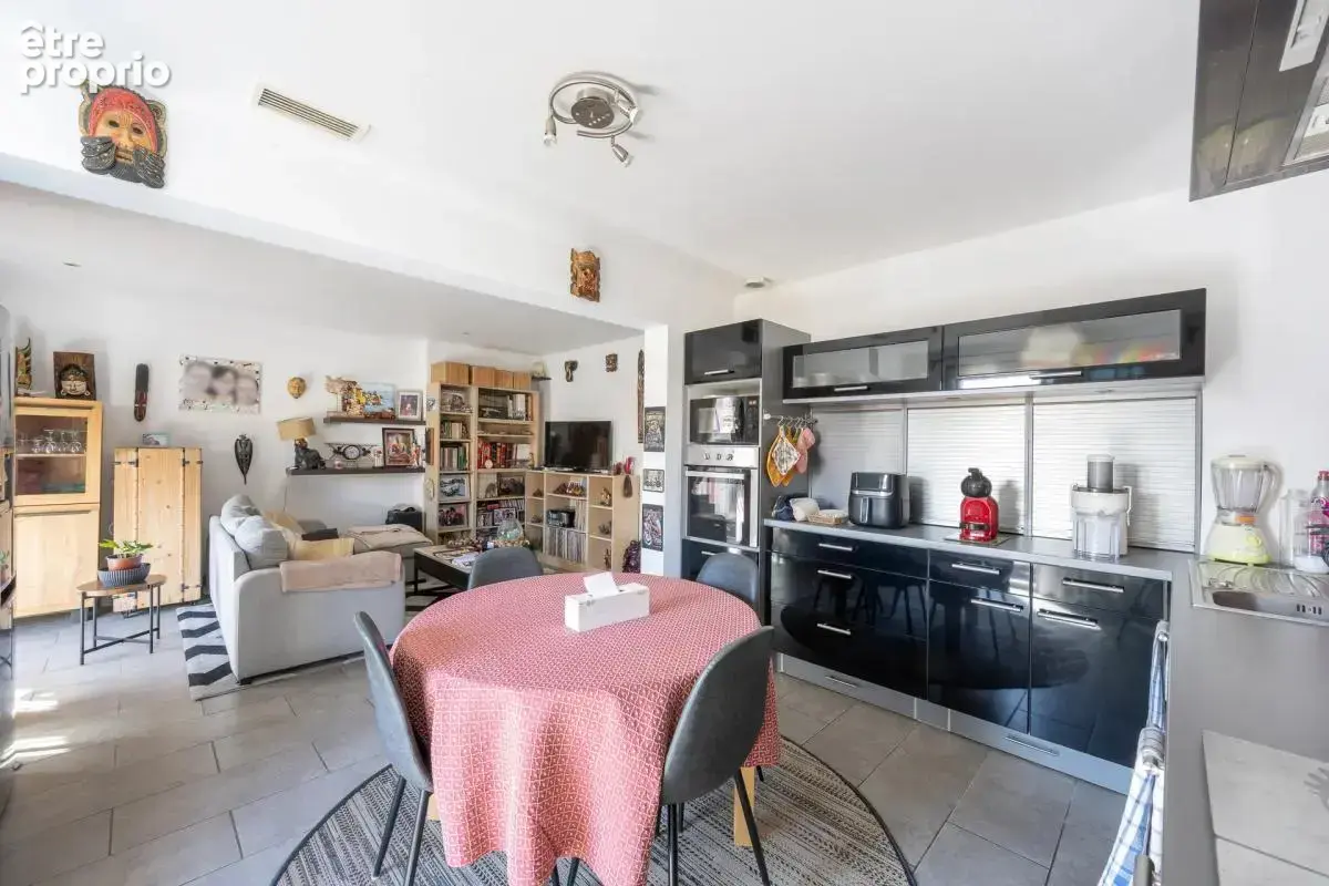 Appartement 4 pièces de 83 m² à Carnoules - photo 4