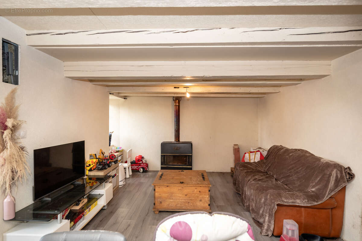 Maison à BIANS-LES-USIERS