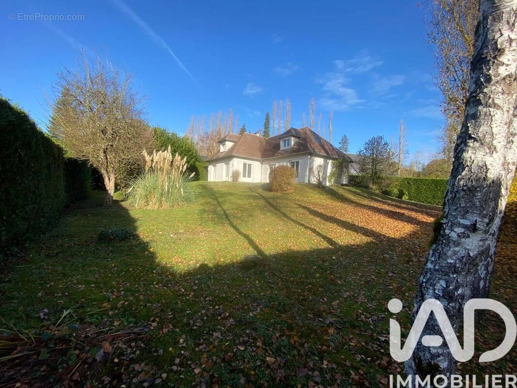 Photo 1 - Maison à CRESPIERES