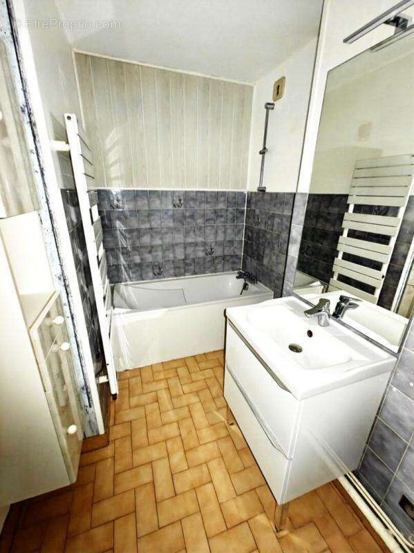 Appartement à GIERES