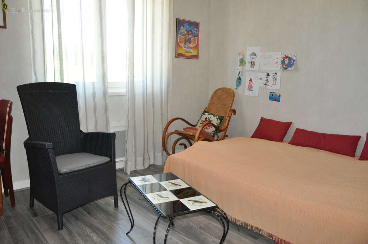 Maison à LA PACAUDIERE