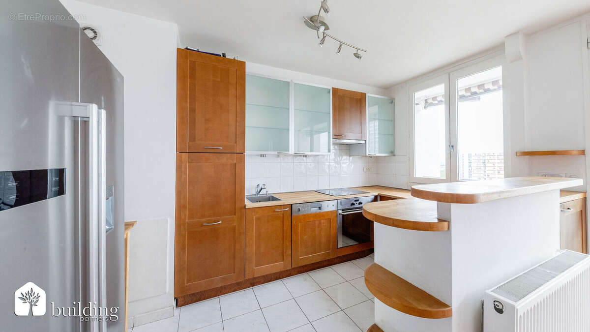 Appartement à LEVALLOIS-PERRET
