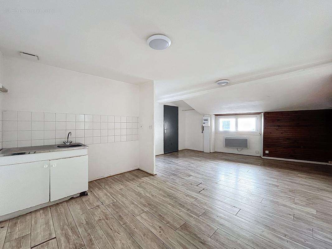 Appartement à TOURNON-SUR-RHONE