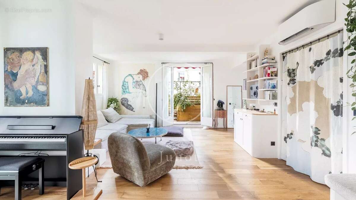 Appartement à PARIS-18E