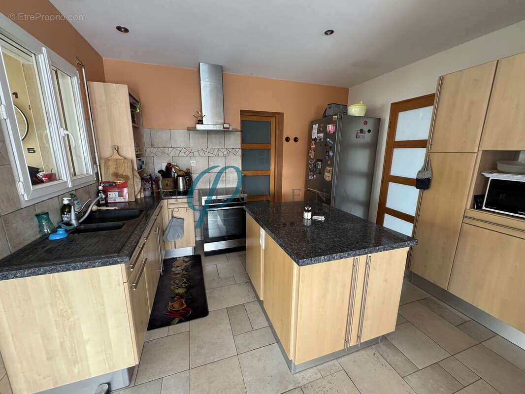 Maison 6 pièces - 200m2 - photo 4