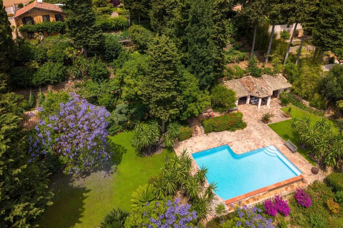 Maison à ROQUEBRUNE-CAP-MARTIN