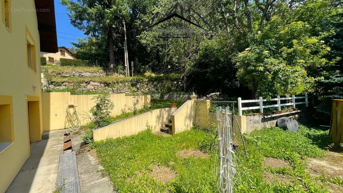 Maison 4 faces avec jardin - QUERIGUT - photo 22