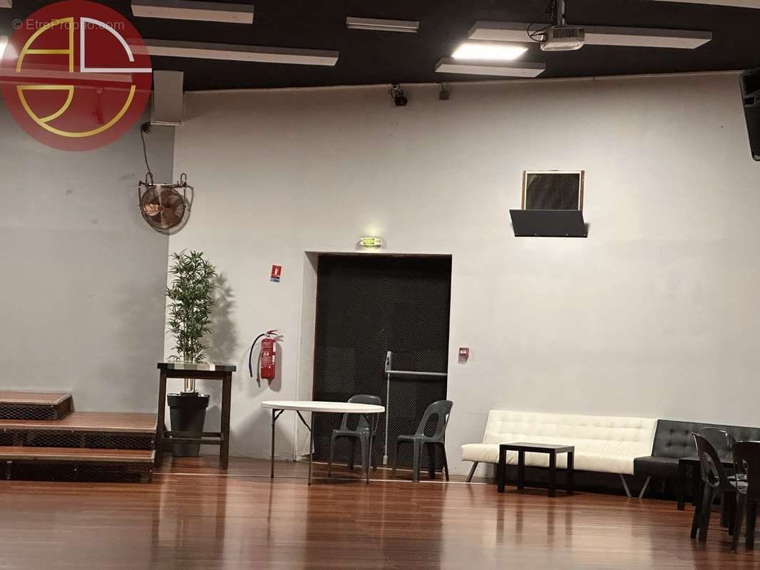 Commerce à MERVILLE