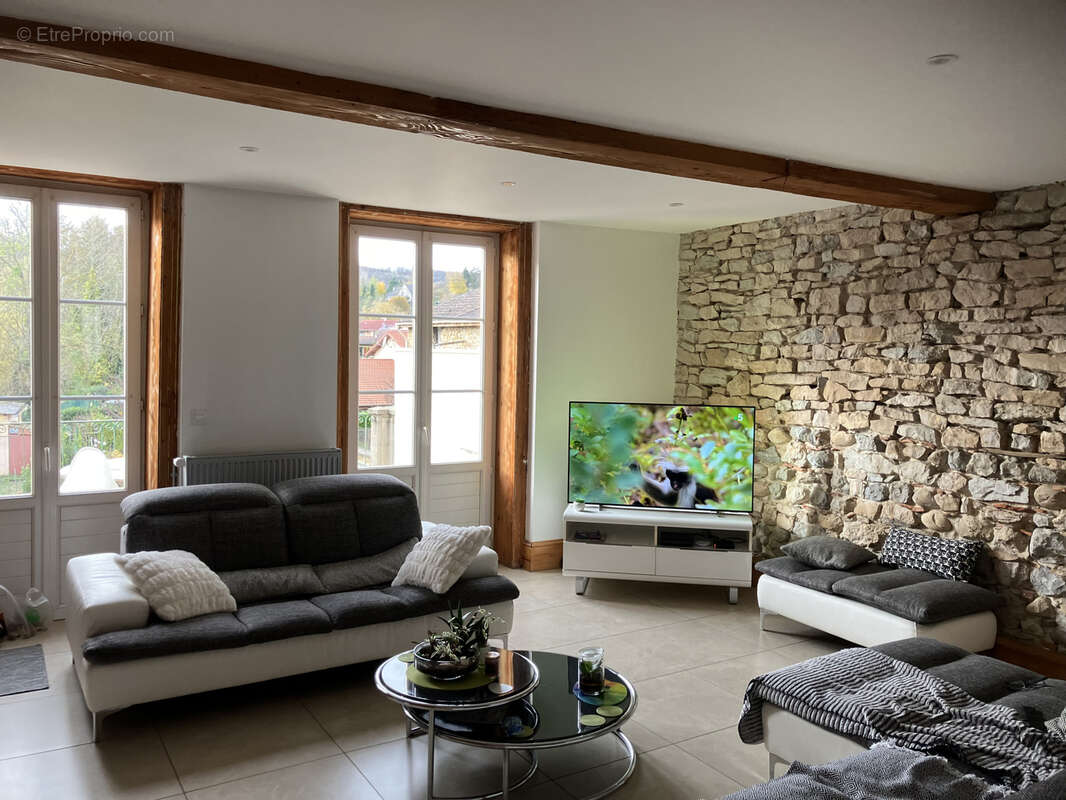 Maison à LAGNIEU