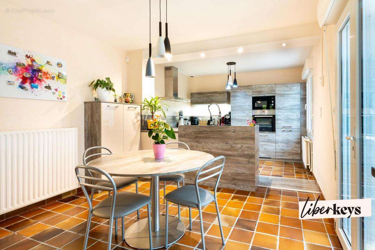 Maison de plain-pied 5 pièces – 140 m² – sous-sol complet – terrain 1 880 m² – Dainville - photo 5