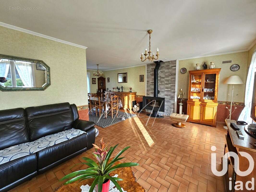 Photo 3 - Maison à MOUSSEAUX-LES-BRAY