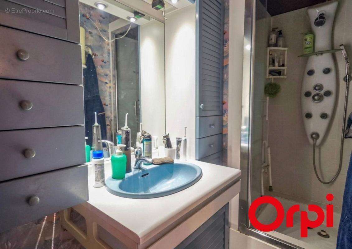 Appartement à LYON-8E