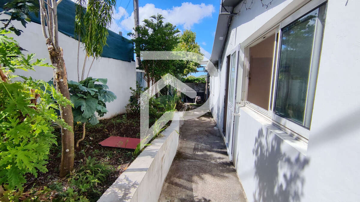 Maison à ENTRE-DEUX